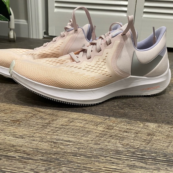 Nike Air Zoom Winflo 6, Women’s size 10 EUC - Picture 7 of 14